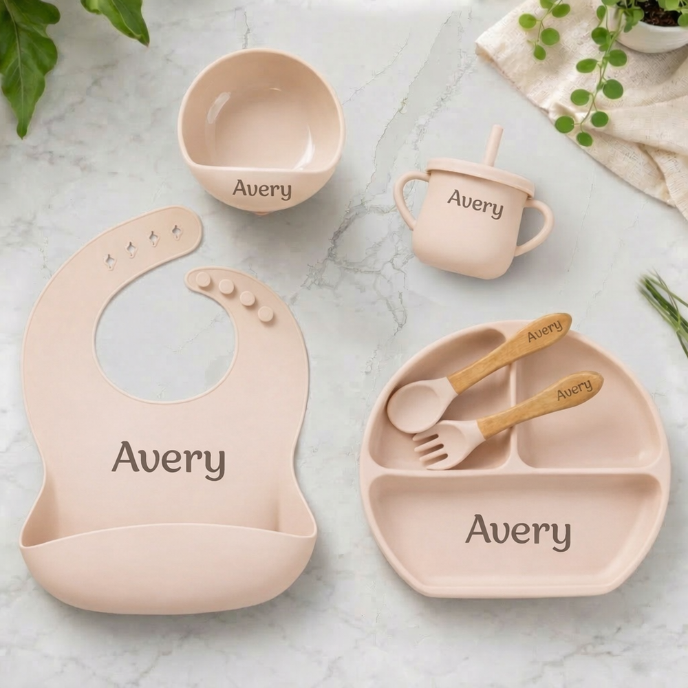 Noah + Nori™ Personalized Baby Feeding Set - Pink